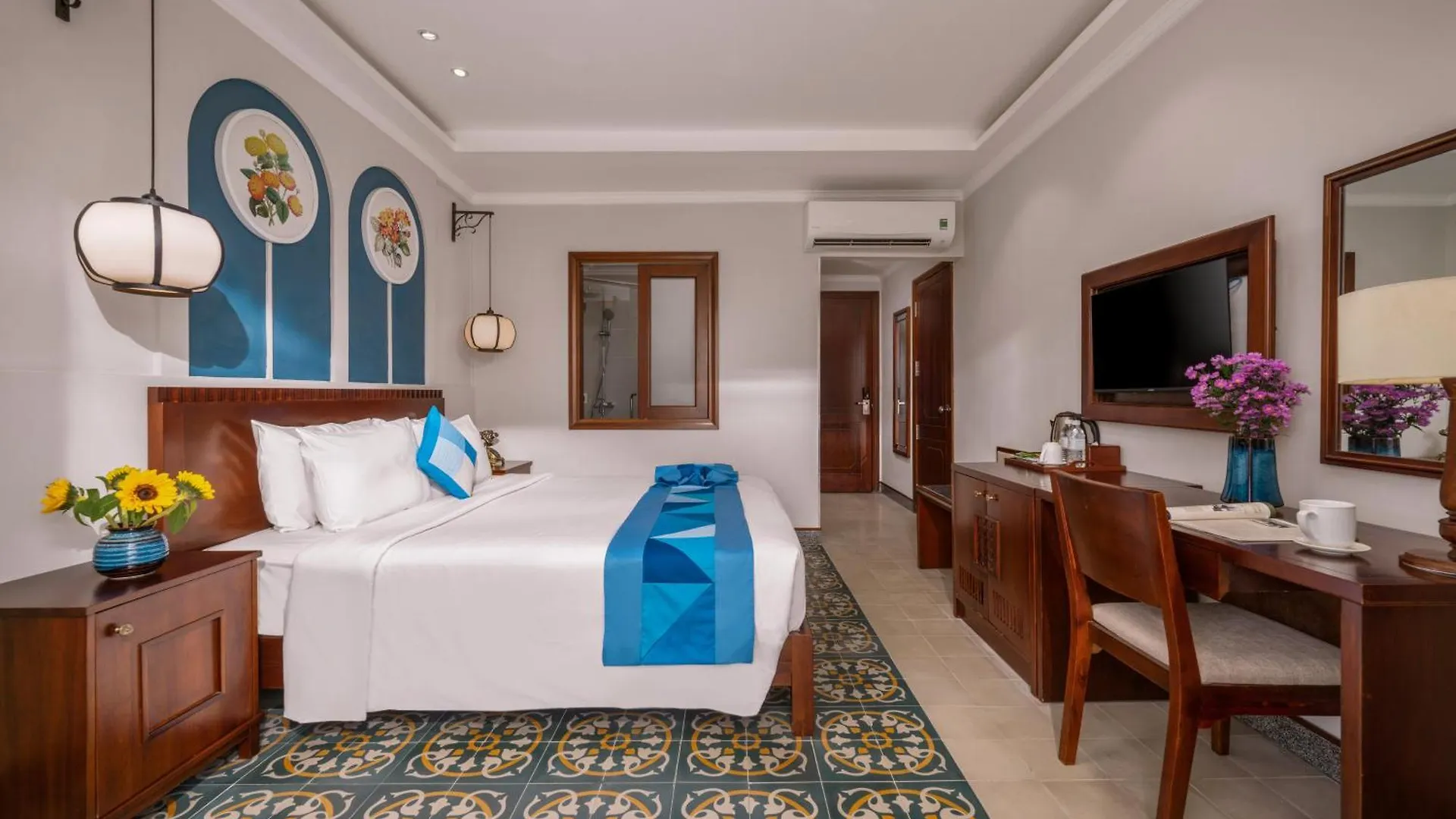 Lantana Boutique Hoi An Hotel 4*,