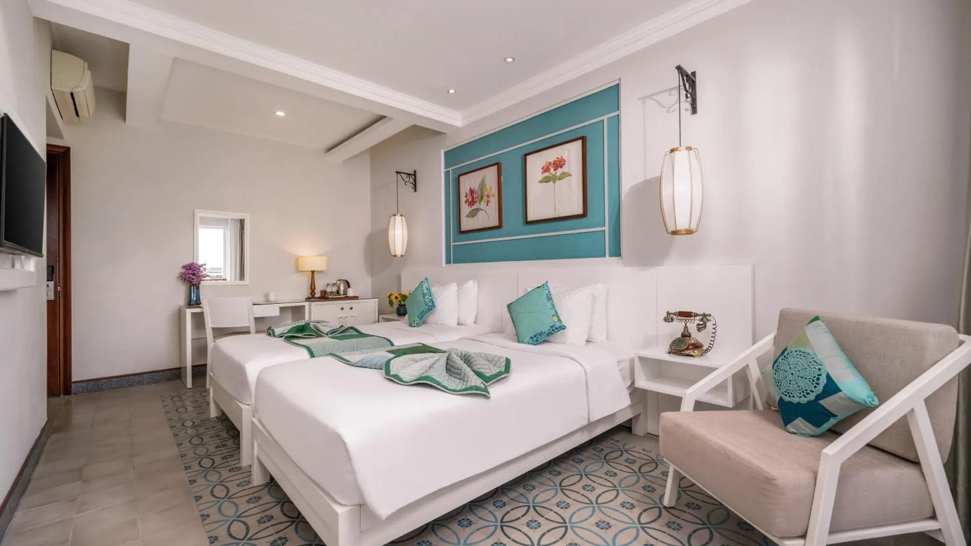 Lantana Boutique Hoi An Hotel 4*,