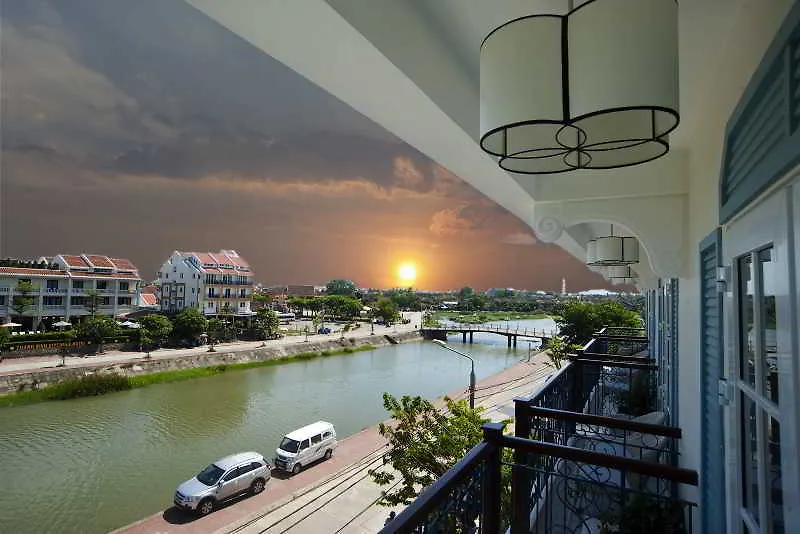 Lantana Boutique Hoi An Hotel