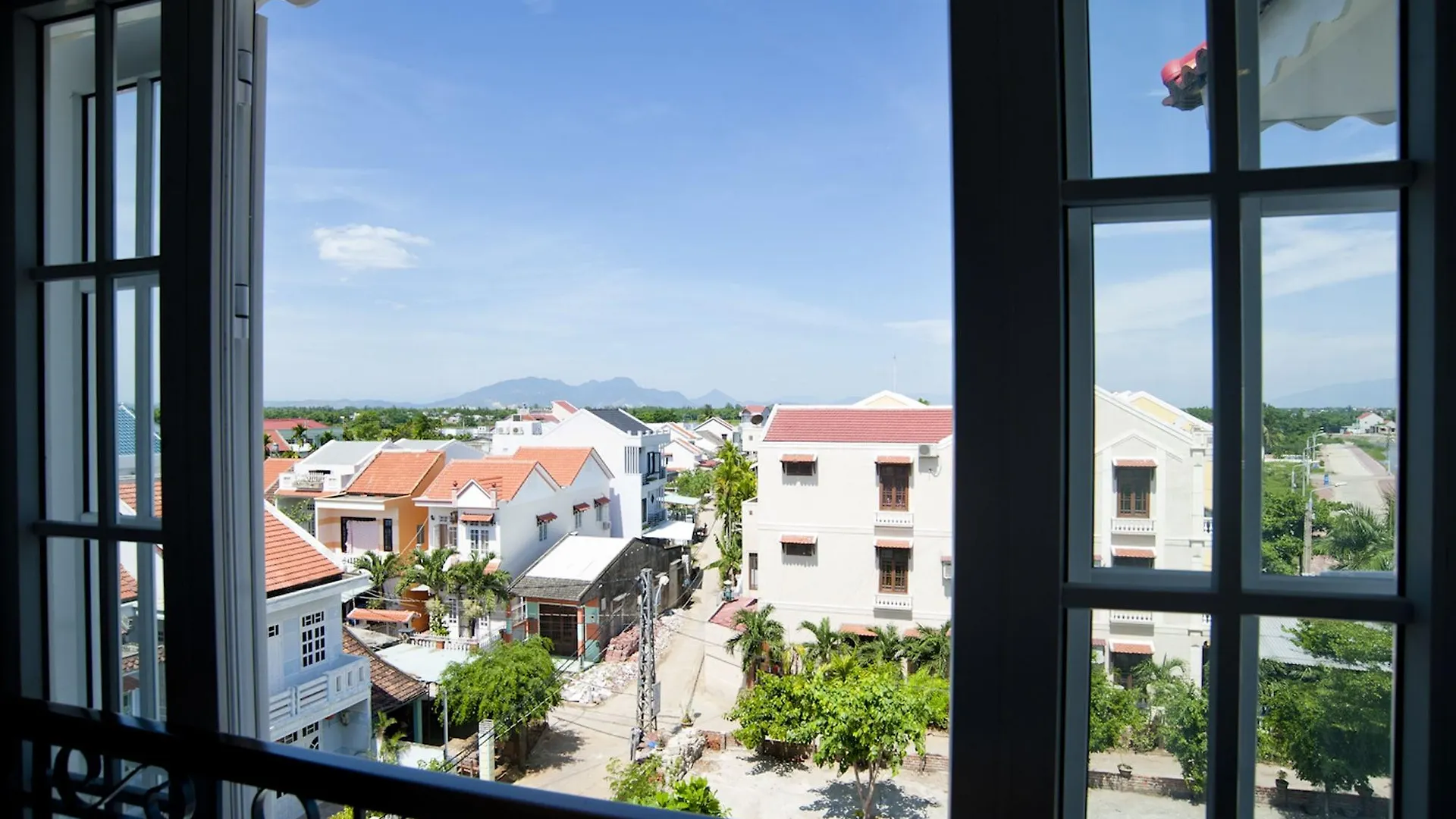 Lantana Boutique Hoi An Hotel